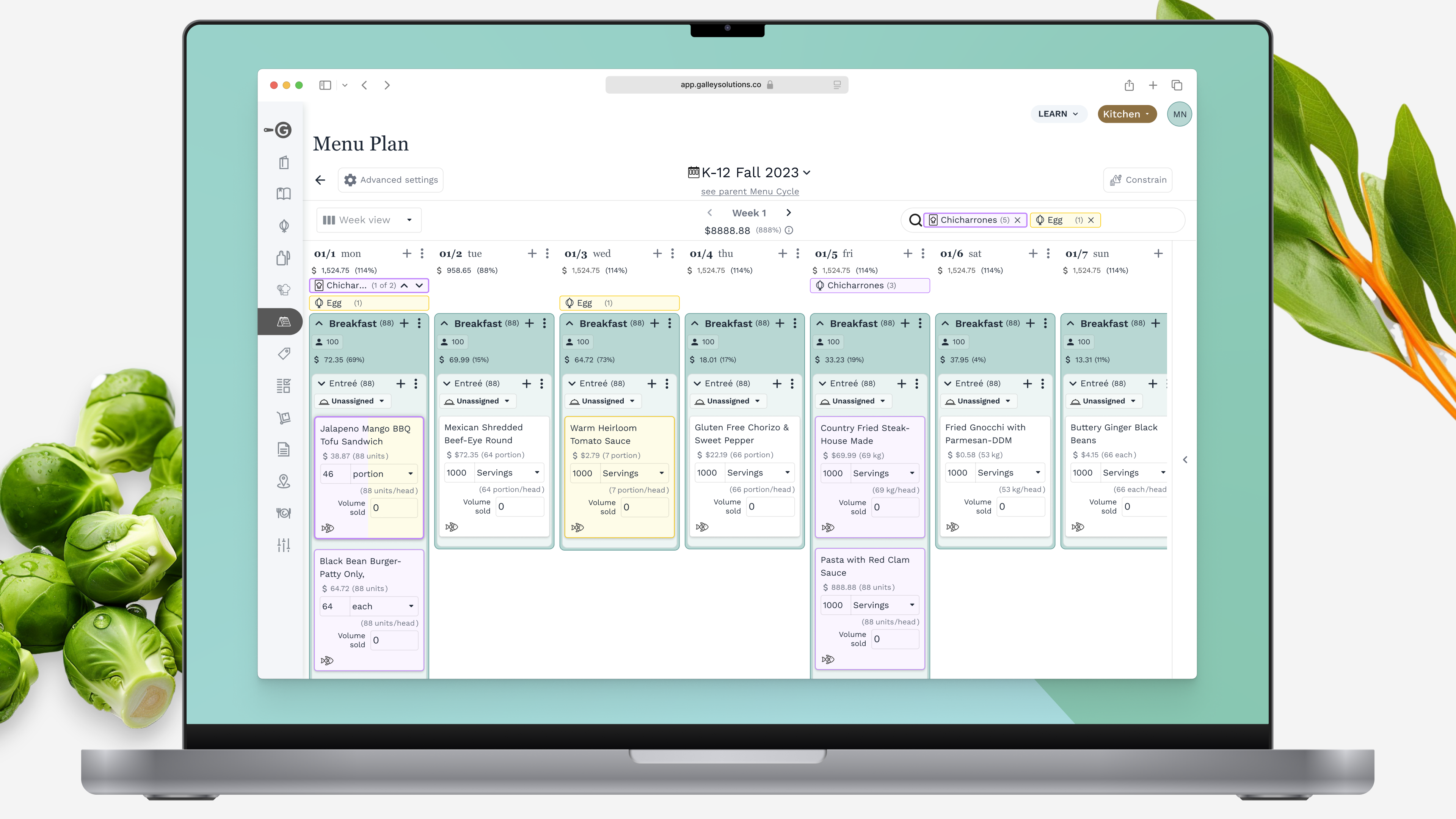 Menu Planner calendar interface with drag and drop functionality